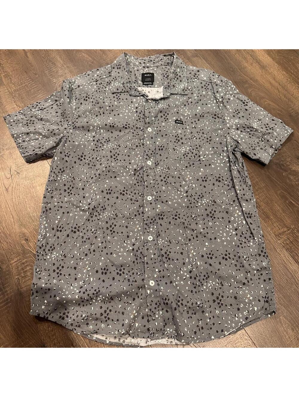RVCA Men's Grey and Silver Shirt
